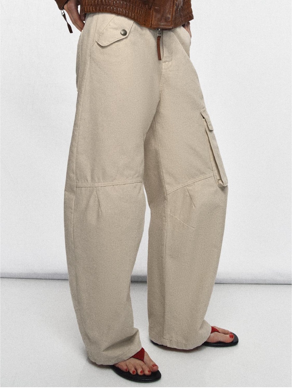 Zara ZW Collection Cargo Pants in Ecru Size 26/2